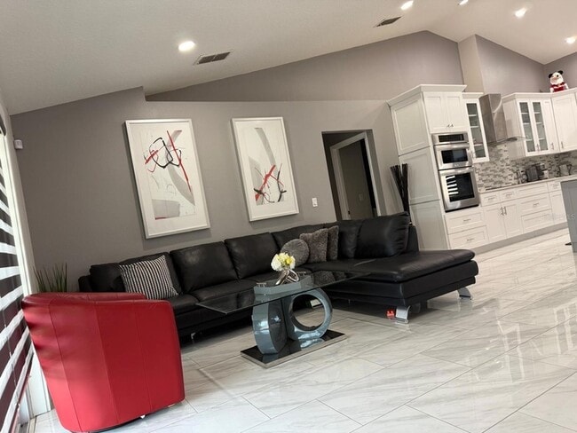 Building Photo - 4706 Doral Pointe Dr