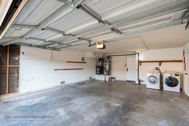 Building Photo - 14789 Cinnamon Dr