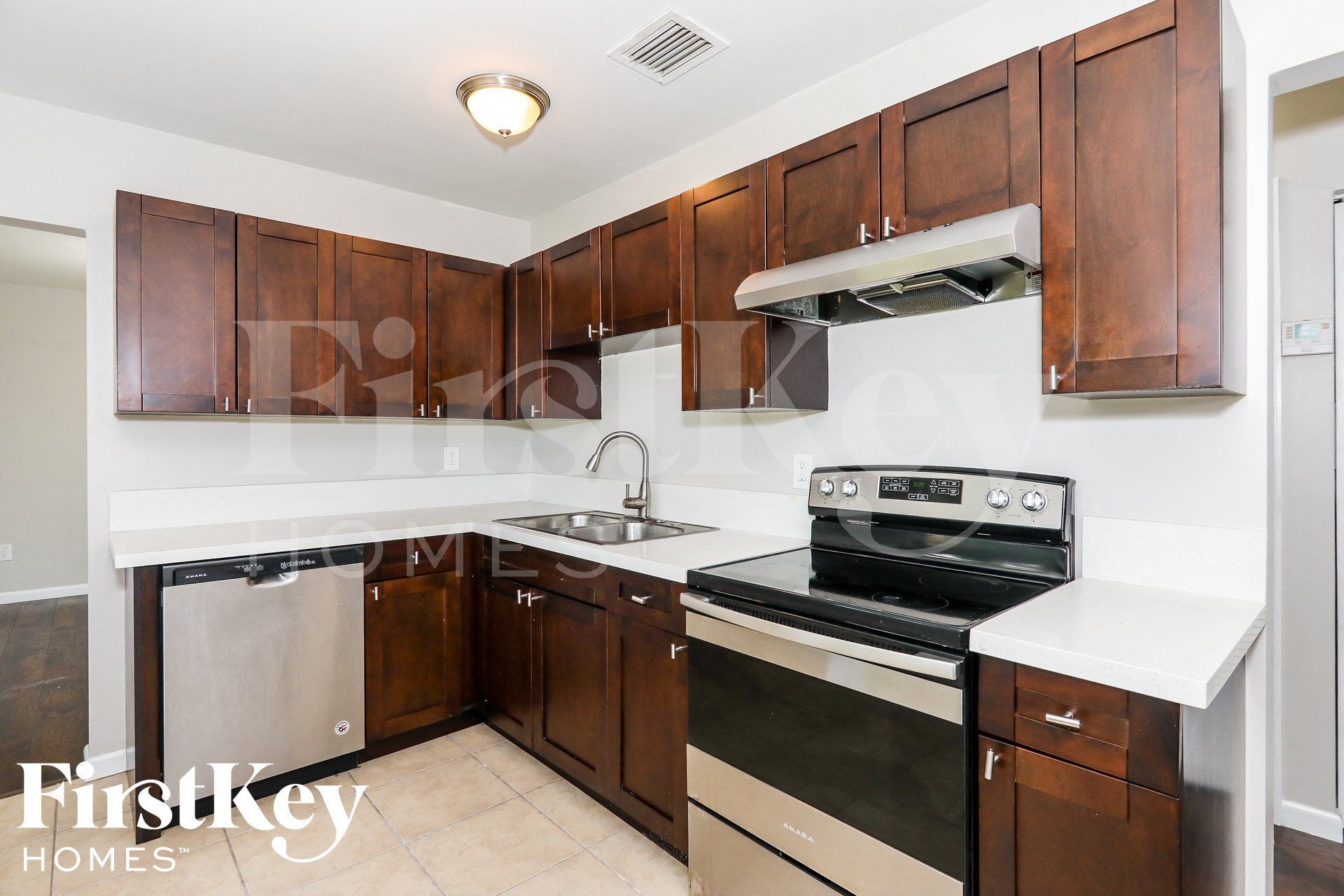 Building Photo - 16025 SW 99th Ave