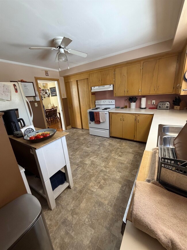 Building Photo - 47 Morgan St