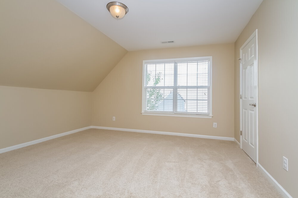 Building Photo - 1014 Persimmon Dr