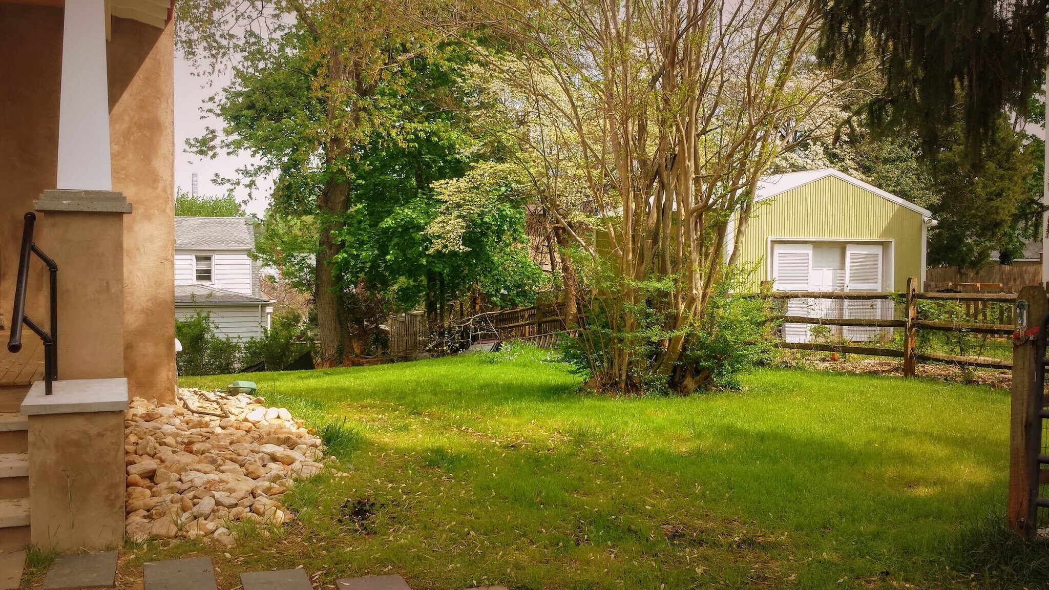 Building Photo - 203 Robertson Ave