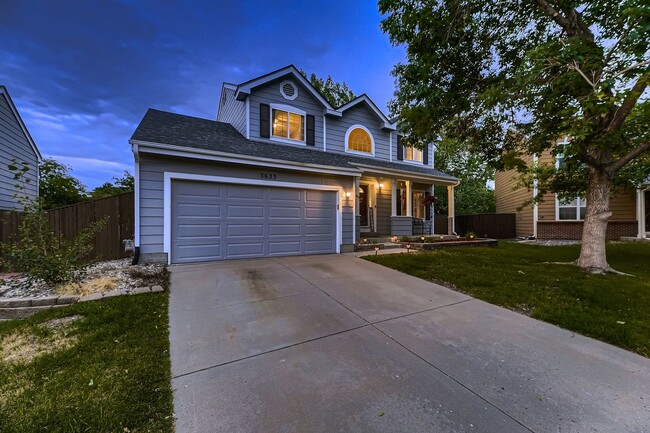 Building Photo - Charming 4-Bedroom Home in Highlands Ranch...