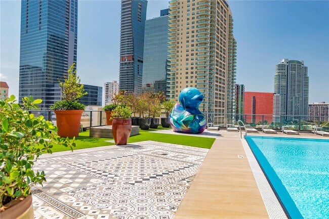 Building Photo - 1300 S Miami Ave