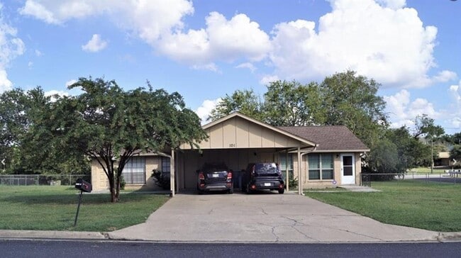Building Photo - 101 Stubblefield Dr