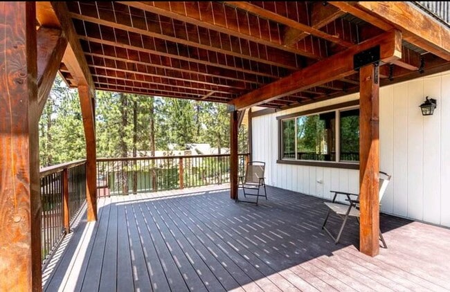 Building Photo - Serene Lakeview Cabin