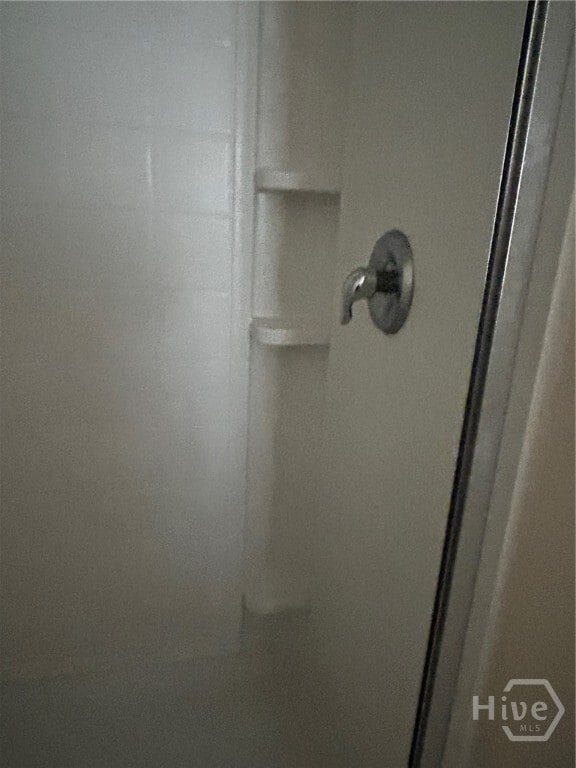 Building Photo - 156 Chapel Lake S