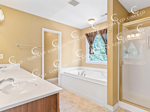 Building Photo - Spacious 6 Bedroom Home with First-Floor Suite, Loft, Garage & Community Pool in South Chesterfield