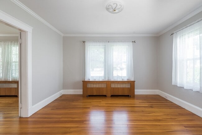 Building Photo - 204 Walpole St