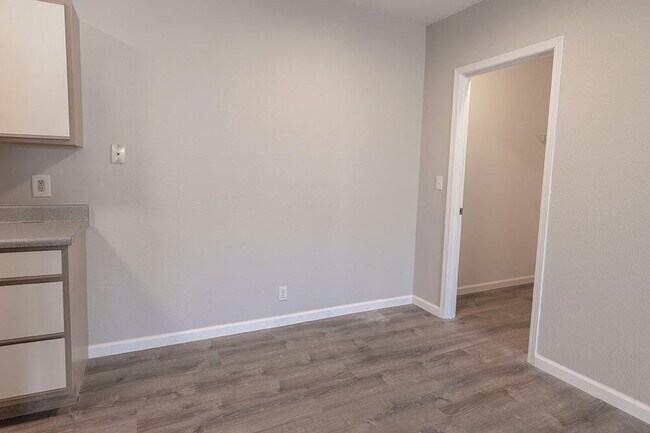 Building Photo - 3408 Balboa Ln