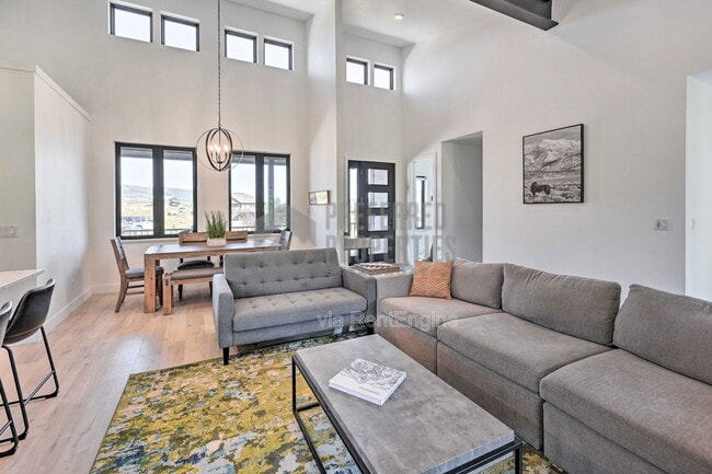 Building Photo - 30610 Boot Ct