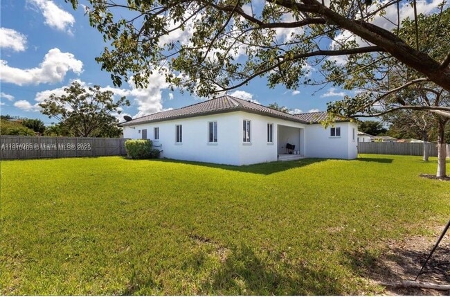 Building Photo - 9341 SW 174th St