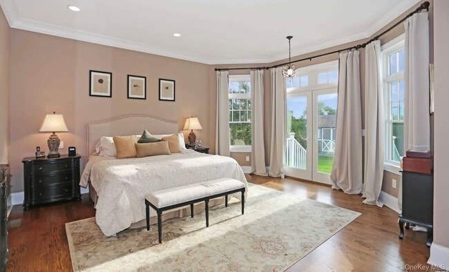 Building Photo - 43 Shore Rd