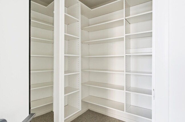 Building Photo - 550 Okeechobee Blvd