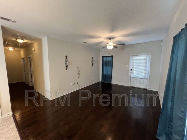 Building Photo - 8614 Forestwood Ave