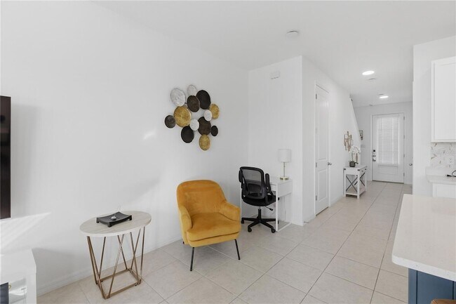 Building Photo - 710 Longboat Dr