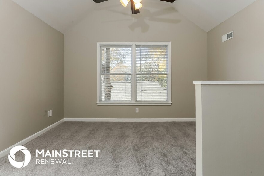 Building Photo - 1011 Parsons St SW