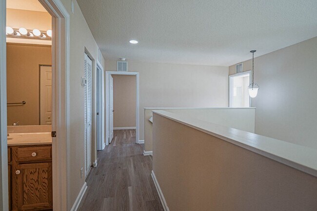 Building Photo - 603 Calamondin Way SW