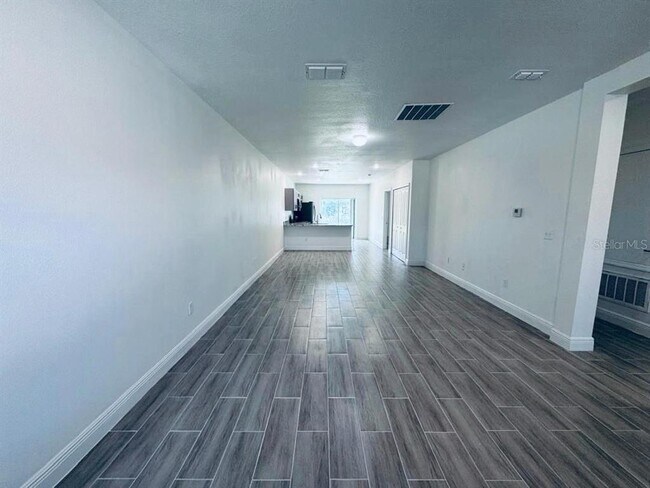Building Photo - 309 Clermont Dr