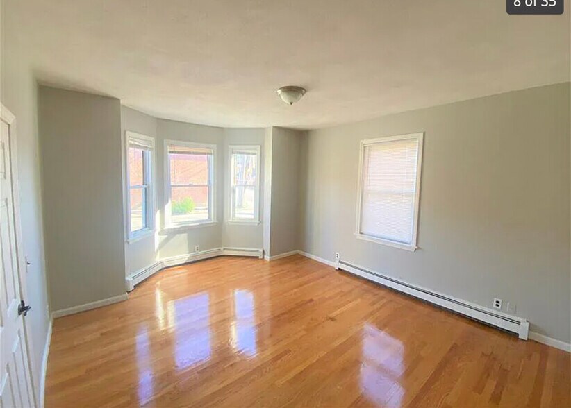 Building Photo - 61 Webster Ave