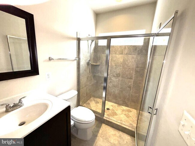 Building Photo - 22410 Glenbow Way