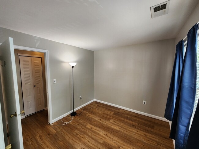 Building Photo - 34 Barberry Ct