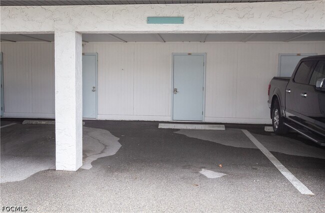 Building Photo - 3460 N Key Dr