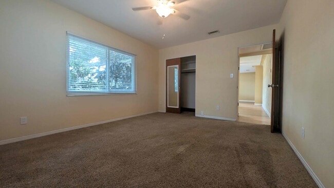 Building Photo - 4019 28th Ave N