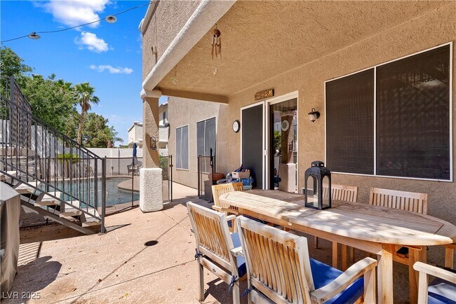 Building Photo - 1870 Desert Forest Way