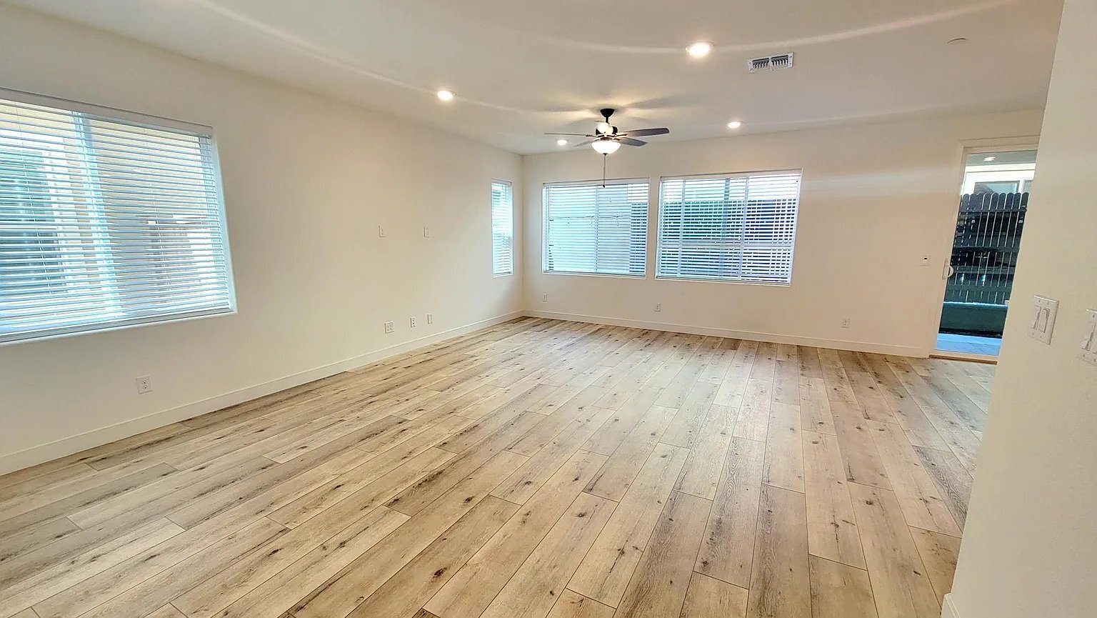 Building Photo - 3818 Ponderosa Pine Ln