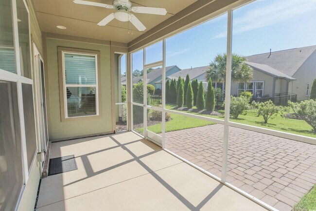 Building Photo - 1756 Orchard Dr