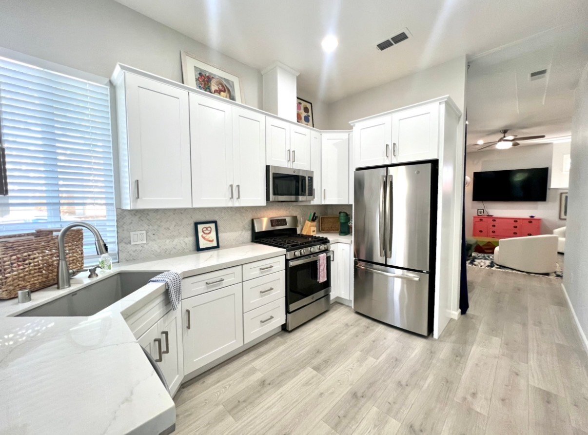 Building Photo - 1900 6th St