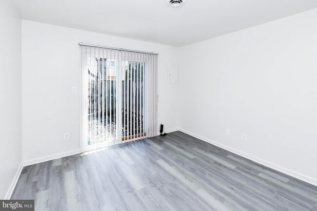 Building Photo - 4624 Governor Kent Ct