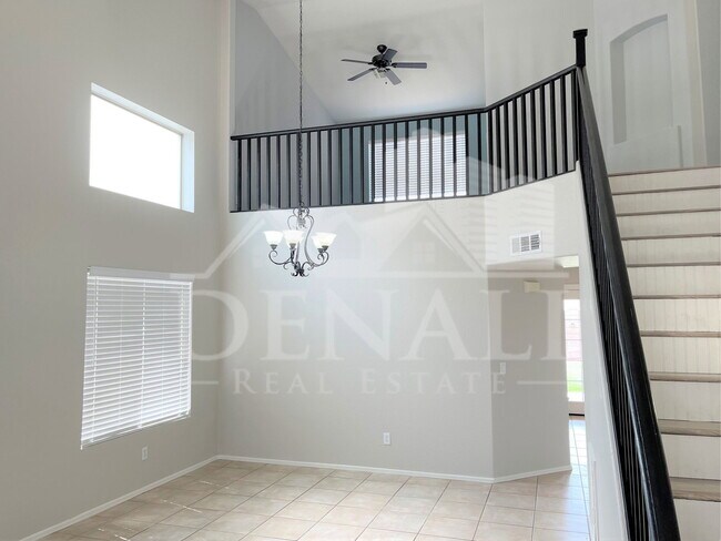 Building Photo - 8535 W Vogel Ave