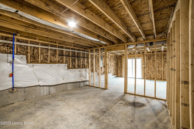 Building Photo - 9137 River Trail Dr