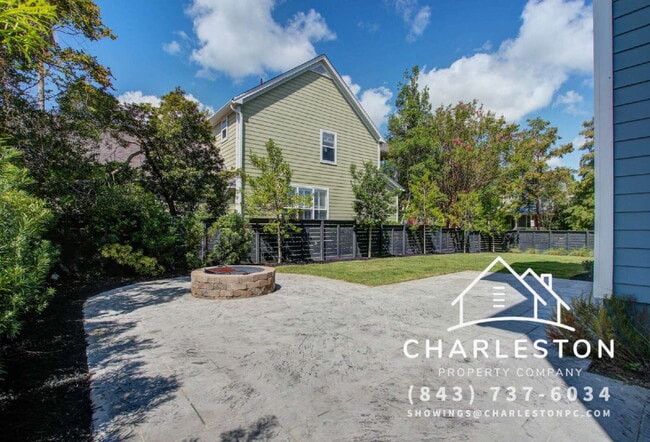 Building Photo - 2217 Daniel Island Dr