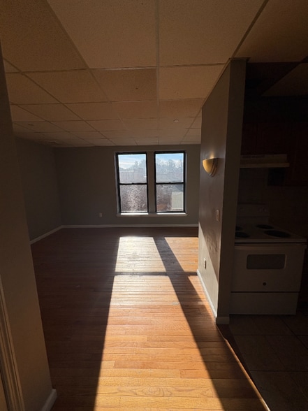 Building Photo - 16 Franklin St