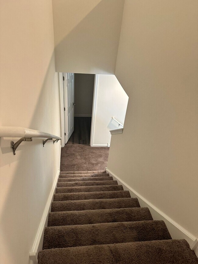 Building Photo - 1601 Albany St