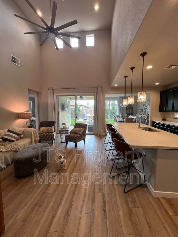 Building Photo - 12158 Byrony Ct