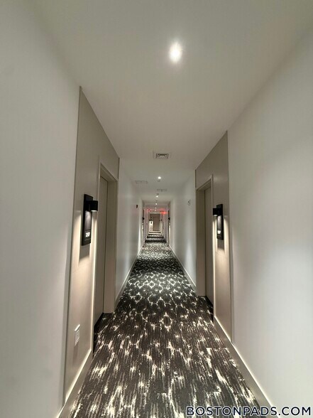 Building Photo - 199 Gardner St