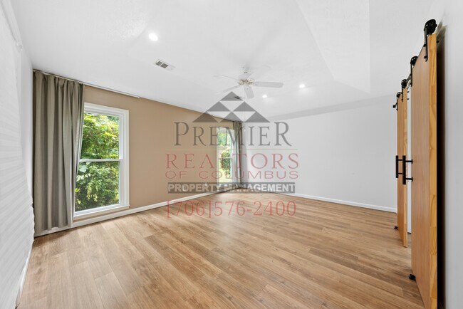 Building Photo - 2250 Rock Springs Ct