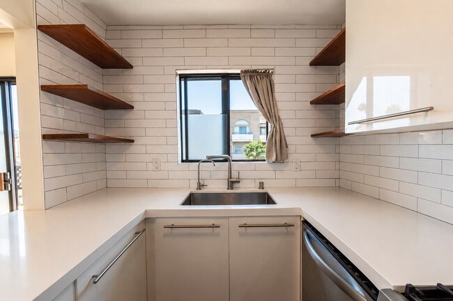 Building Photo - West Hollywood 1-Bedroom with Private Balcony, Rooftop Pool & City Views