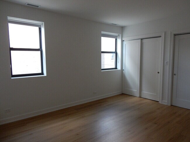 Building Photo - 2109 S Ashland Ave