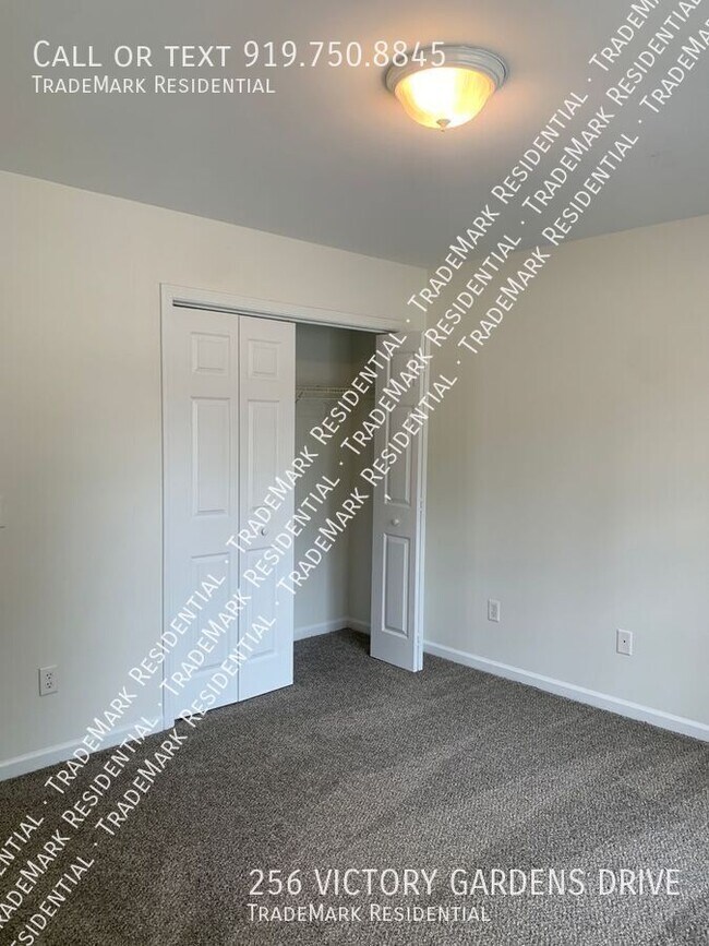 Building Photo - 256 Victory Gardens Dr