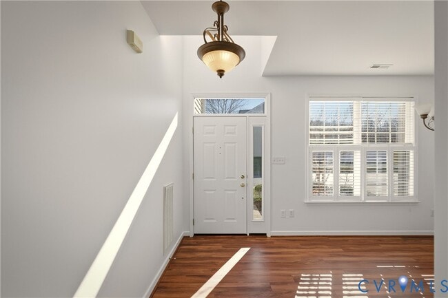 Building Photo - 14924 Watermill Lake Trail