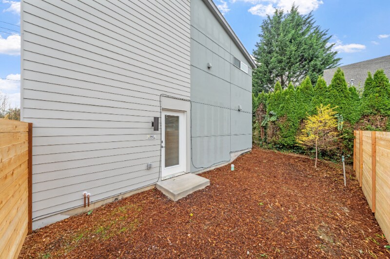 Building Photo - 7904 20th Ave SW