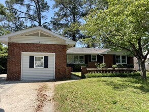 Building Photo - 768 Winyah Dr