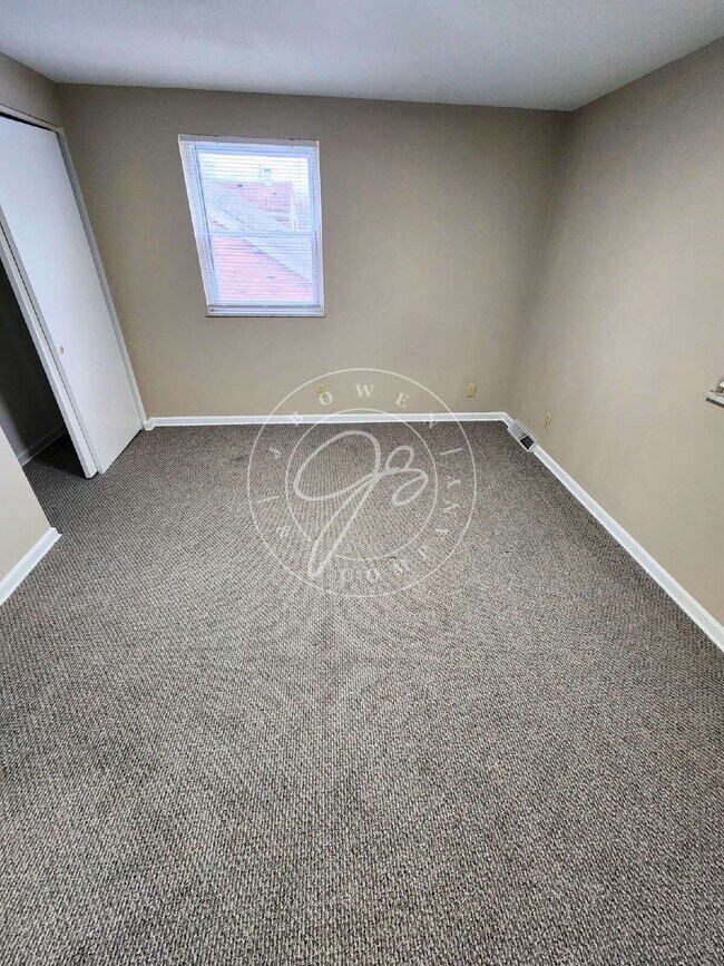 Building Photo - Sylvania Schools | Spacious 3-Bedroom Home in Sylvania Park