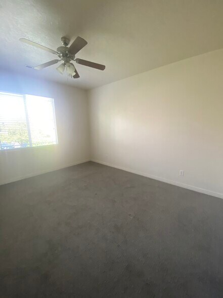 Building Photo - 1582 W 10 S