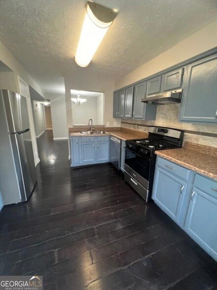 Building Photo - 9442 Cypress Ln